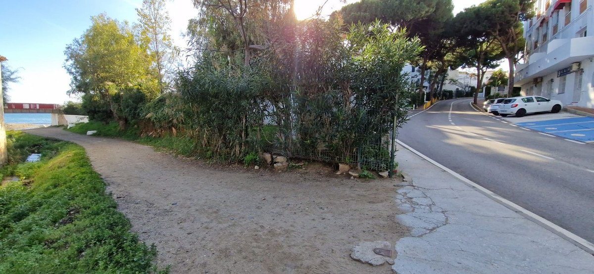 2 Bed Ground Floor Apartment in Calahonda