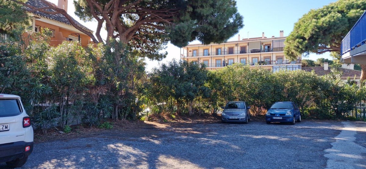2 Bed Ground Floor Apartment in Calahonda