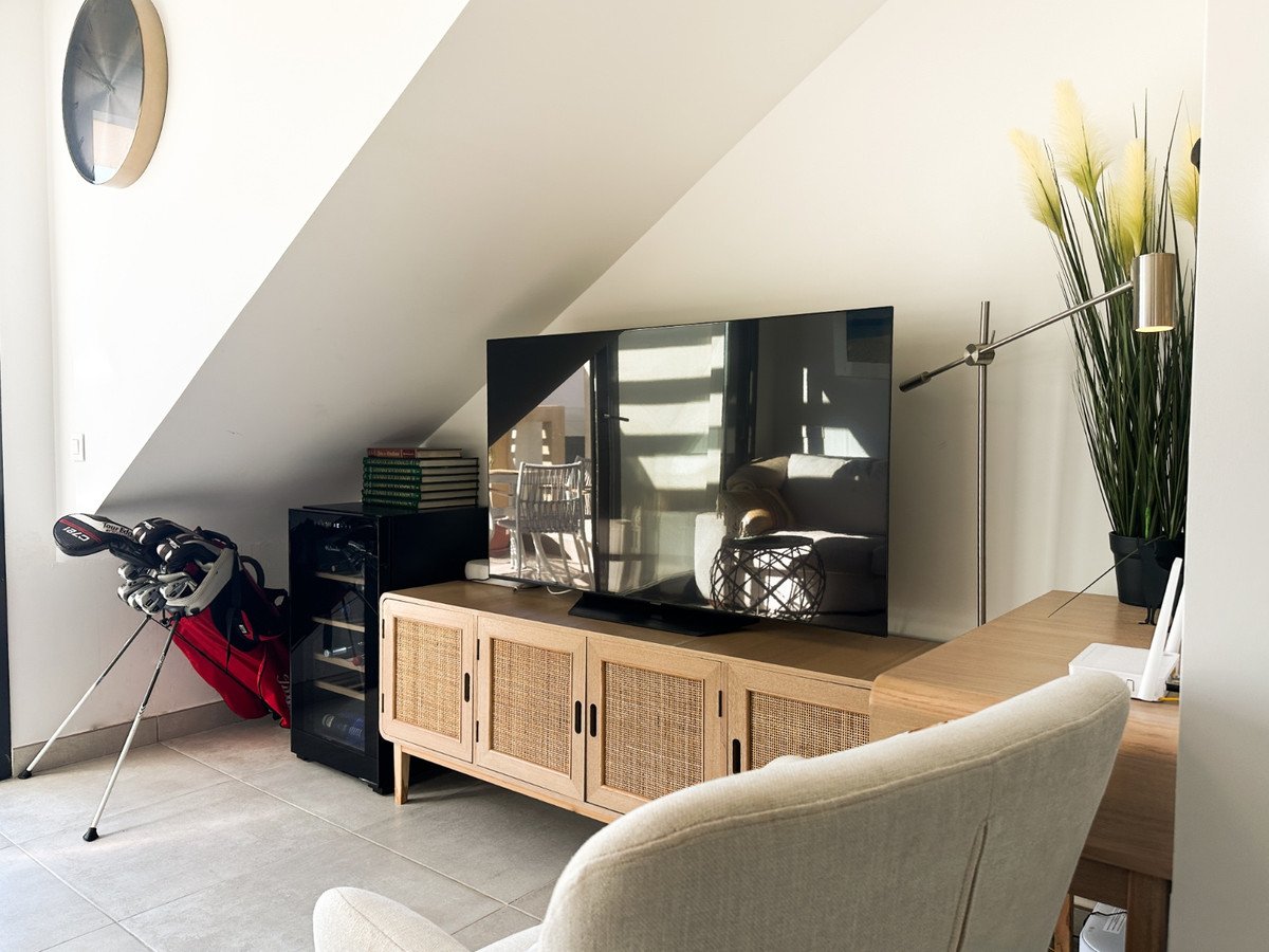 2 Bed Top Floor Apartment in Villamartin