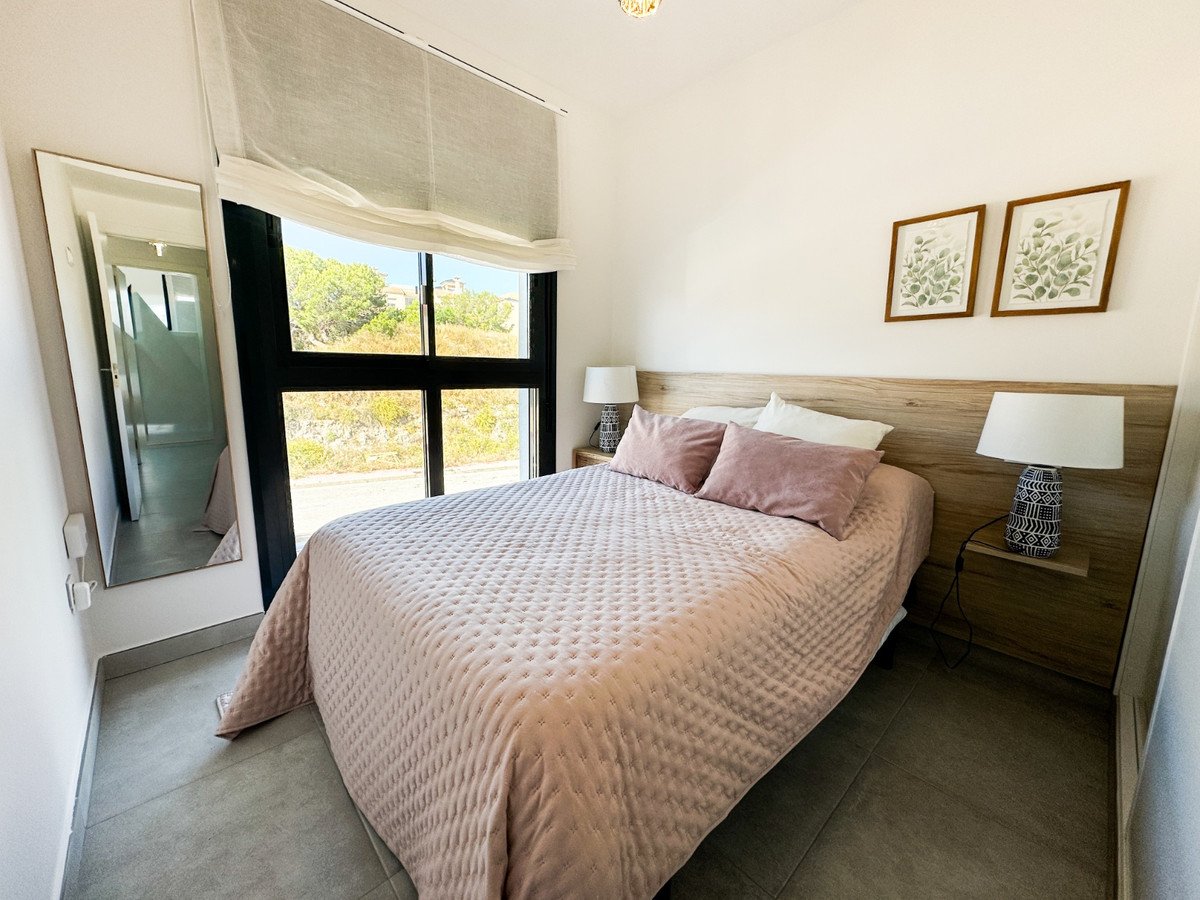 2 Bed Top Floor Apartment in Villamartin
