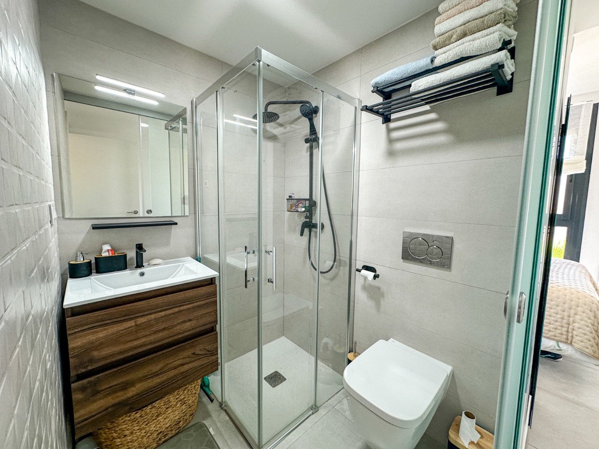 2 Bed Top Floor Apartment in Villamartin