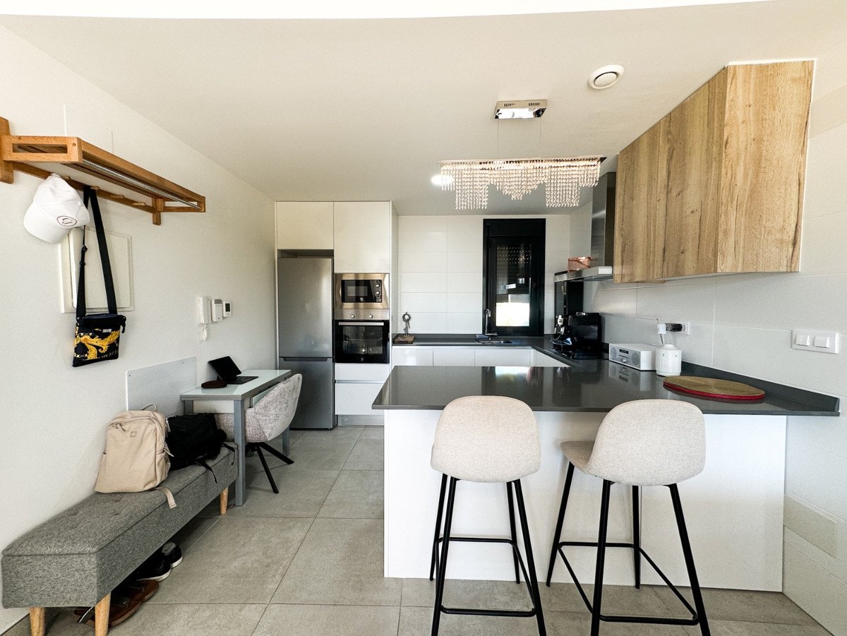 2 Bed Top Floor Apartment in Villamartin