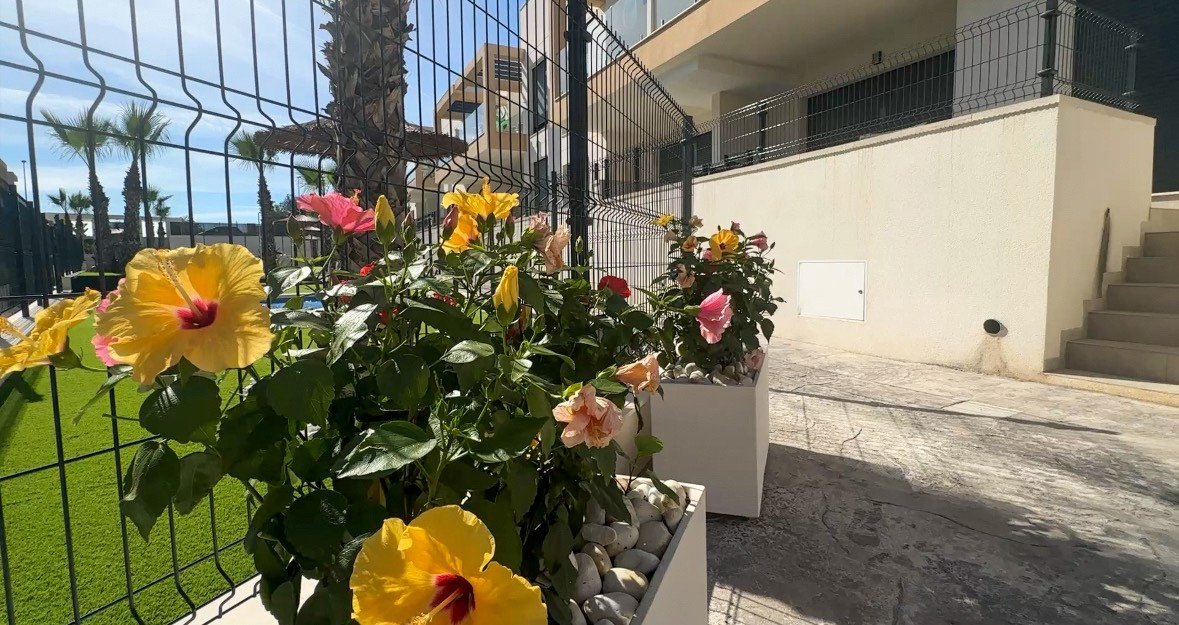 2 Bed Top Floor Apartment in Villamartin