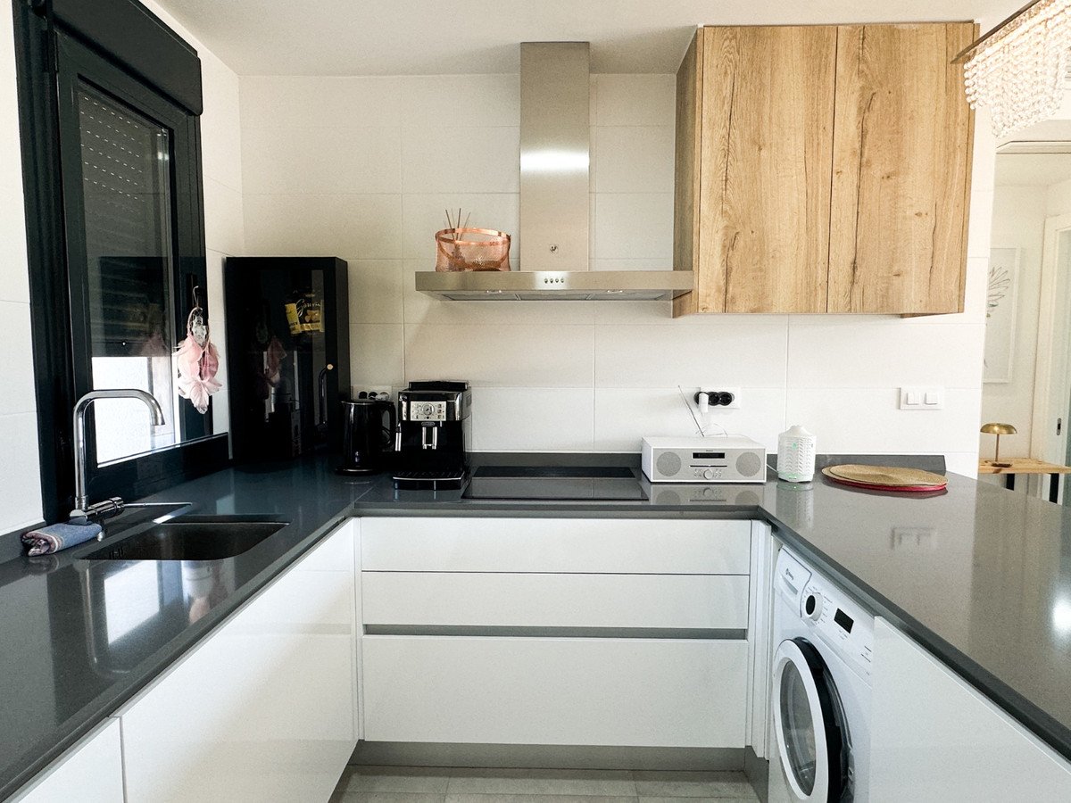 2 Bed Top Floor Apartment in Villamartin