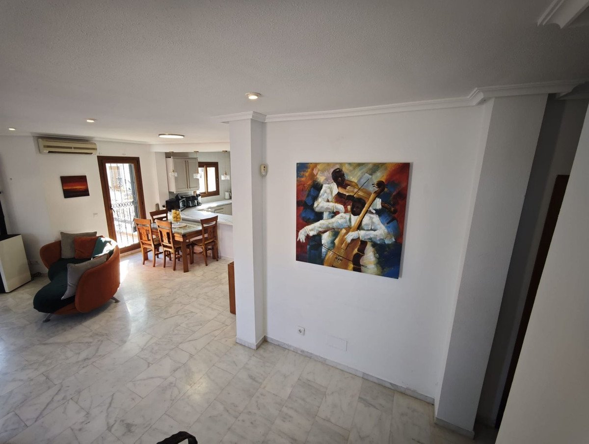 4 Bed Detached Villa in Algorfa