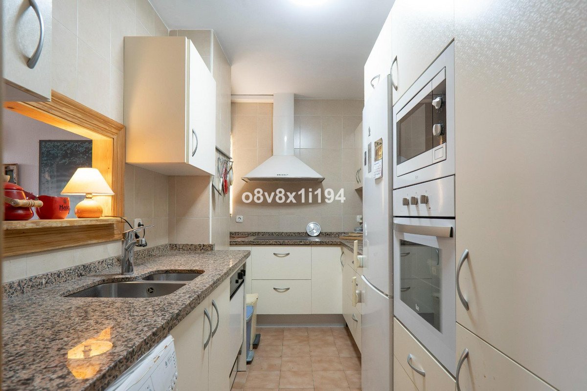 2 Bed Middle Floor Apartment in Torremolinos