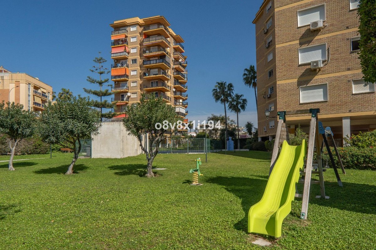 2 Bed Middle Floor Apartment in Torremolinos