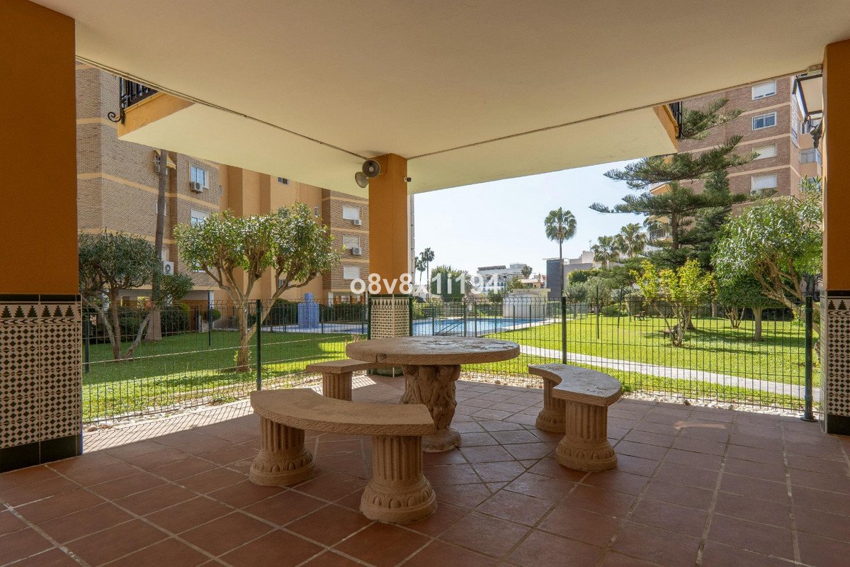 2 Bed Middle Floor Apartment in Torremolinos