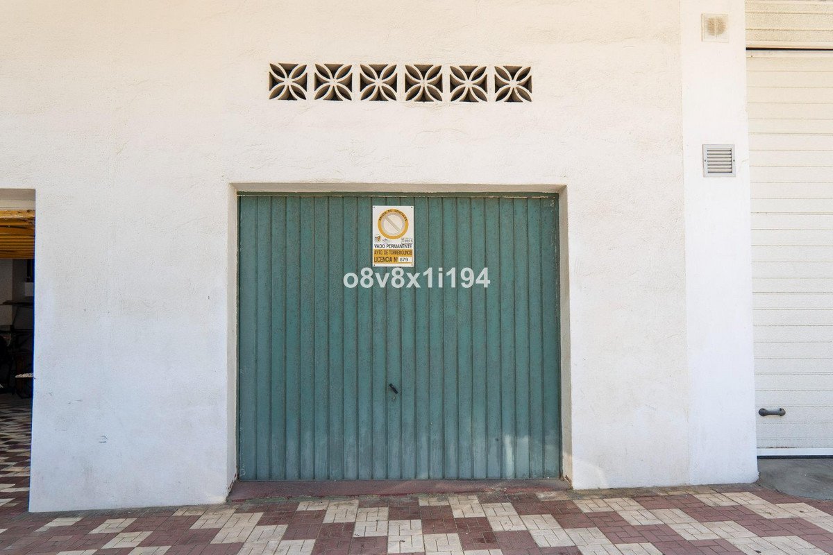 2 Bed Middle Floor Apartment in Torremolinos