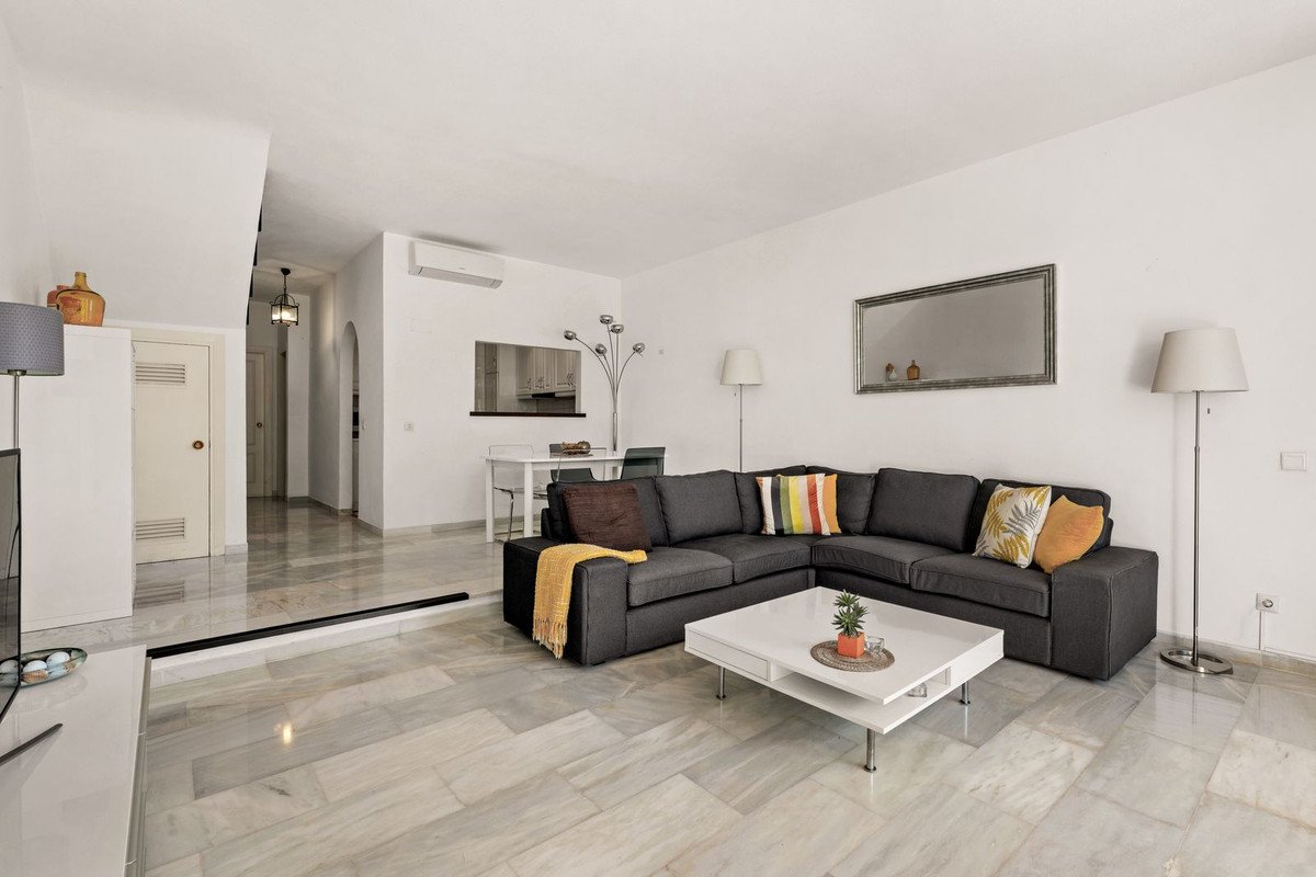 2 Bed Townhouse in Aloha