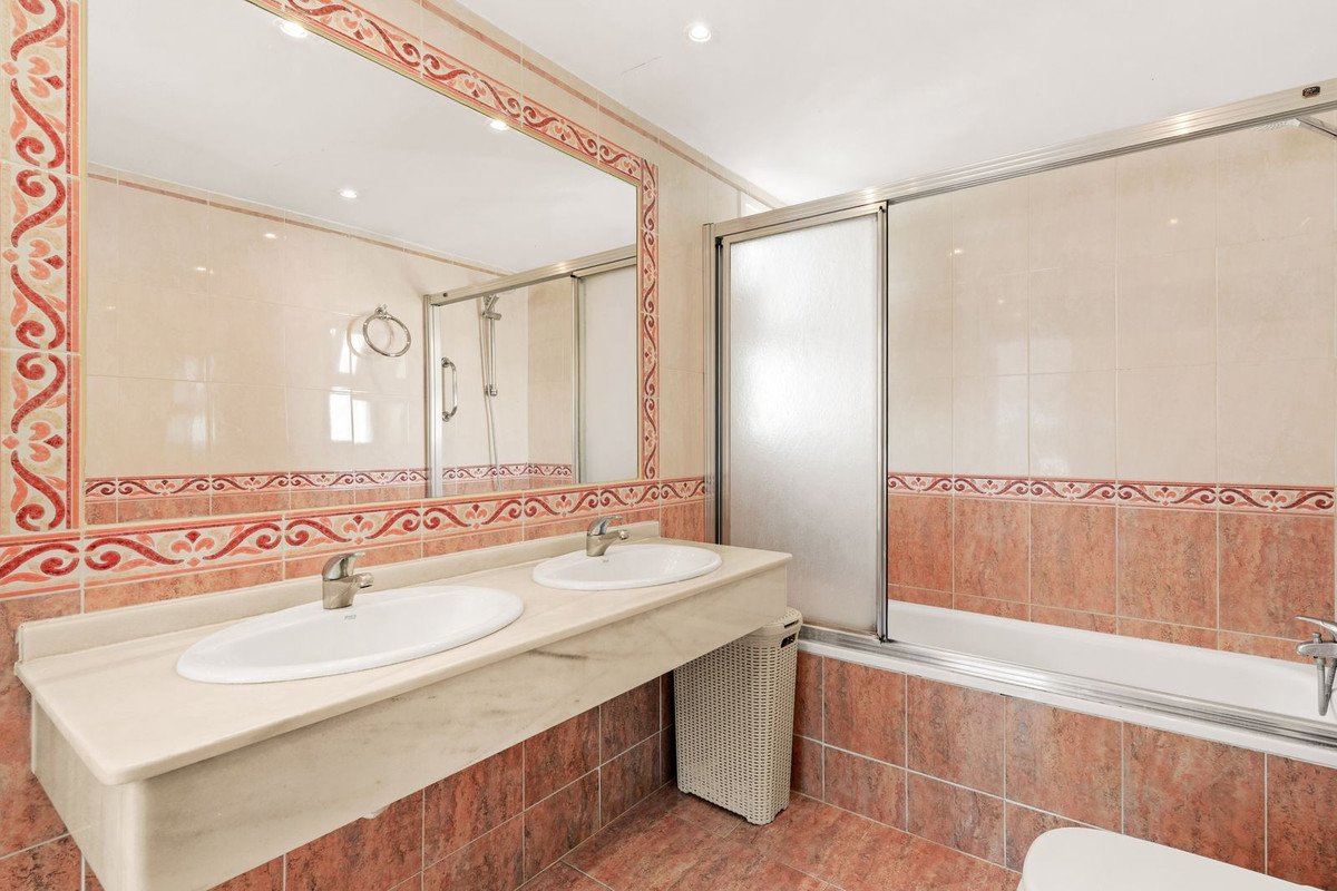 2 Bed Townhouse in Aloha