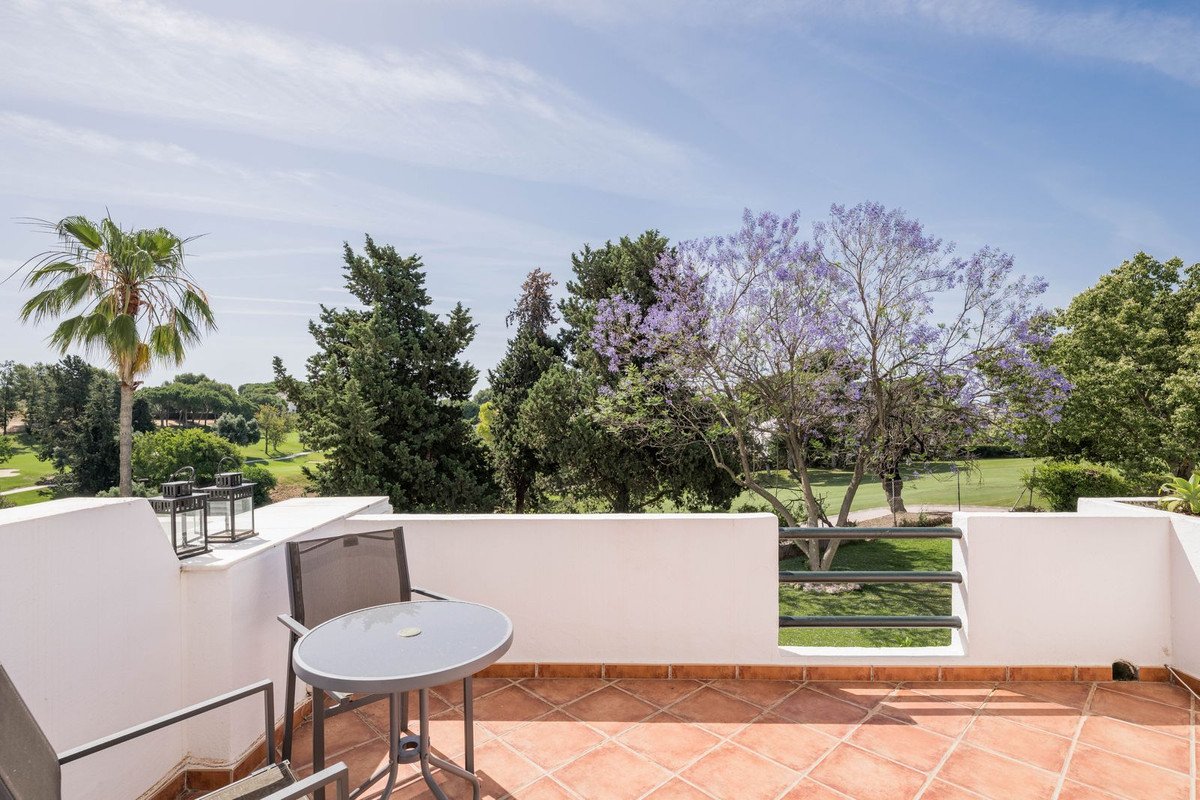 2 Bed Townhouse in Aloha