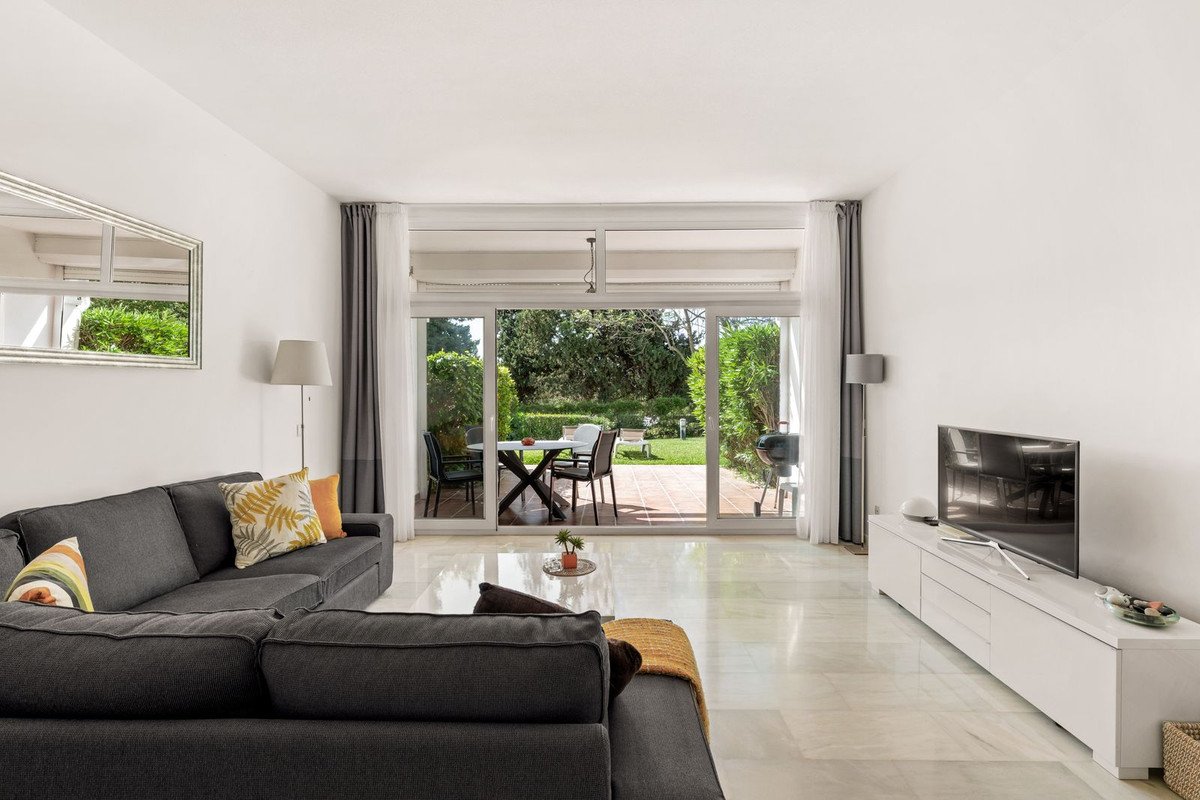 2 Bed Townhouse in Aloha