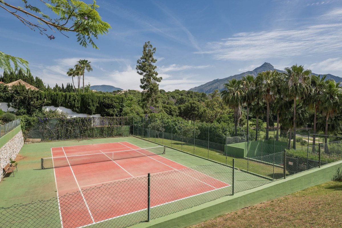 2 Bed Townhouse in Aloha