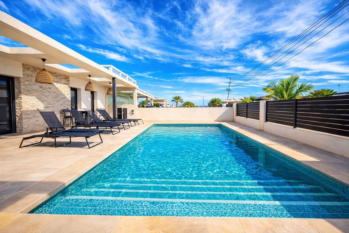 5 Bed Detached Villa in Los Balcones