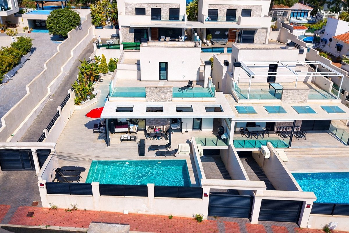 5 Bed Detached Villa in Los Balcones