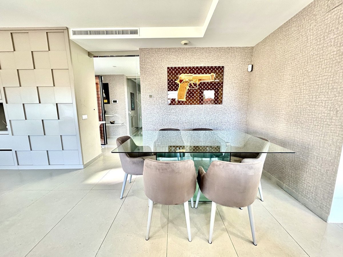 5 Bed Detached Villa in Los Balcones