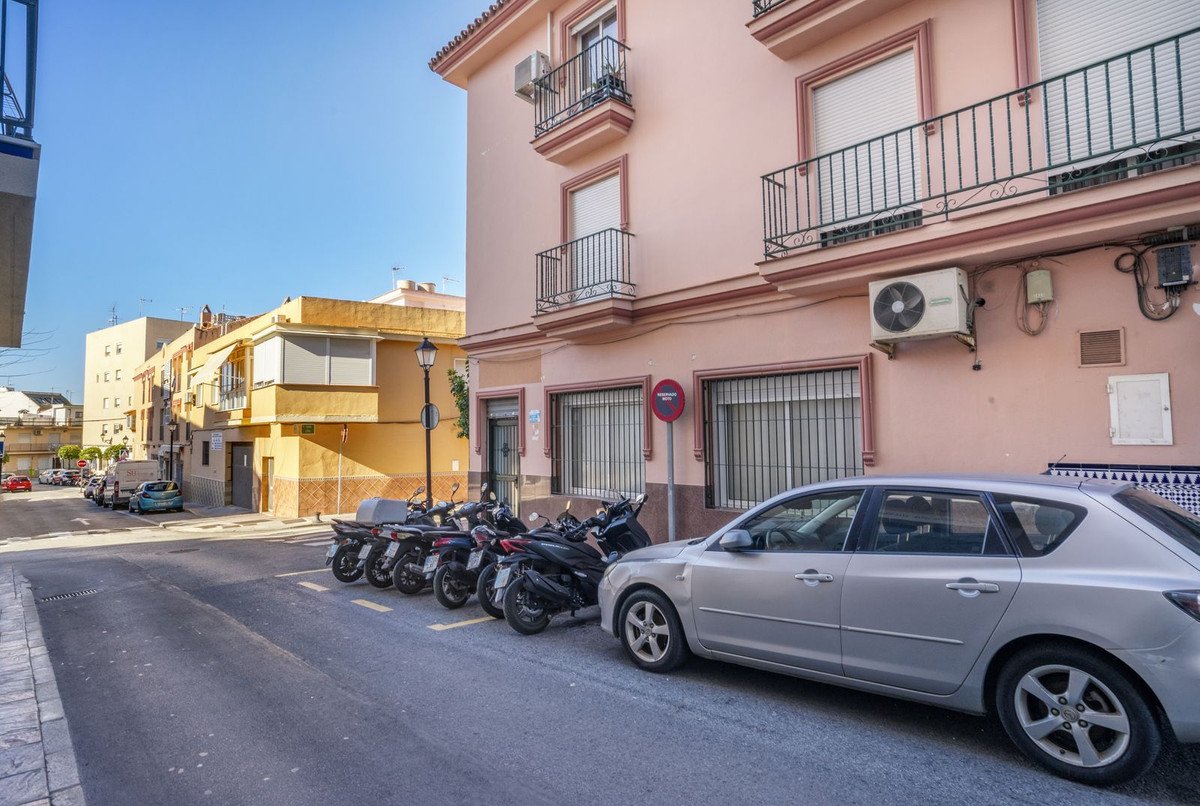 1 Bed Ground Floor Apartment in Fuengirola