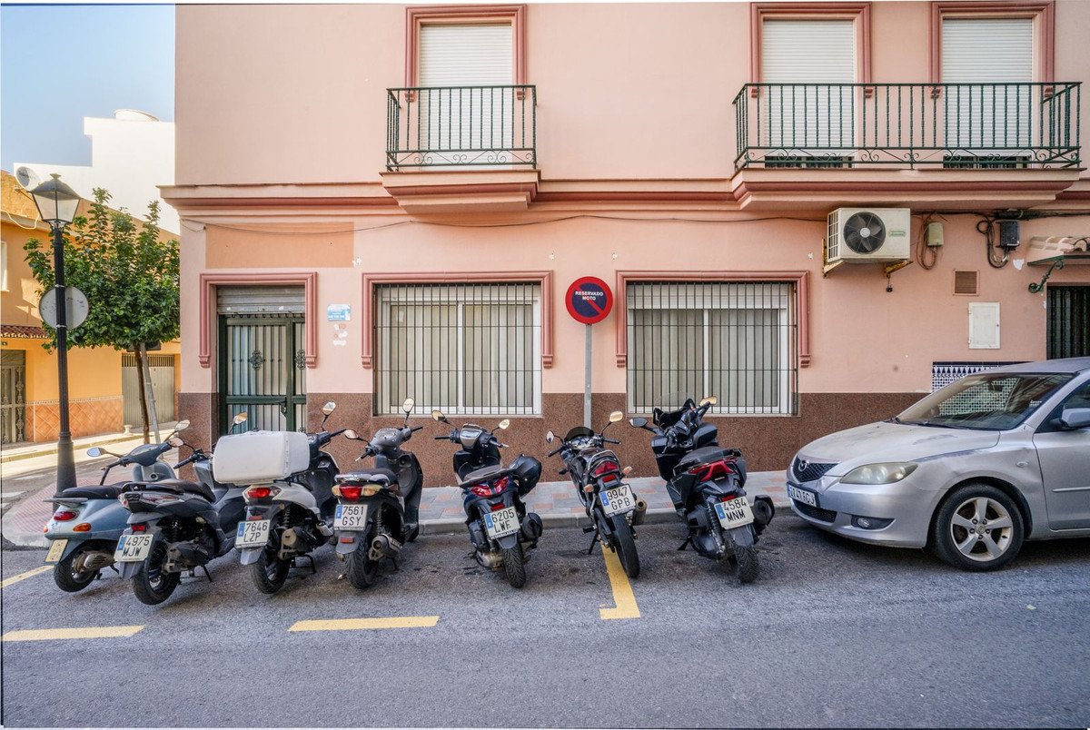 1 Bed Ground Floor Apartment in Fuengirola