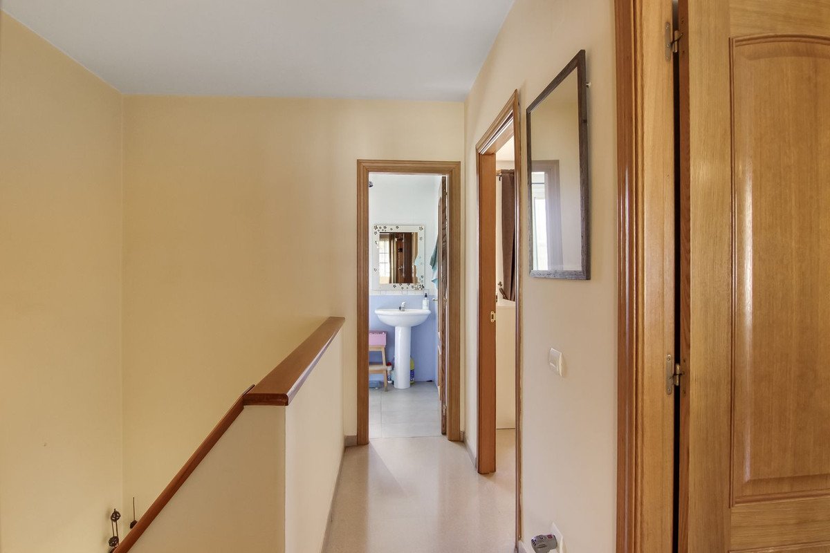 4 Bed Townhouse in Campanillas