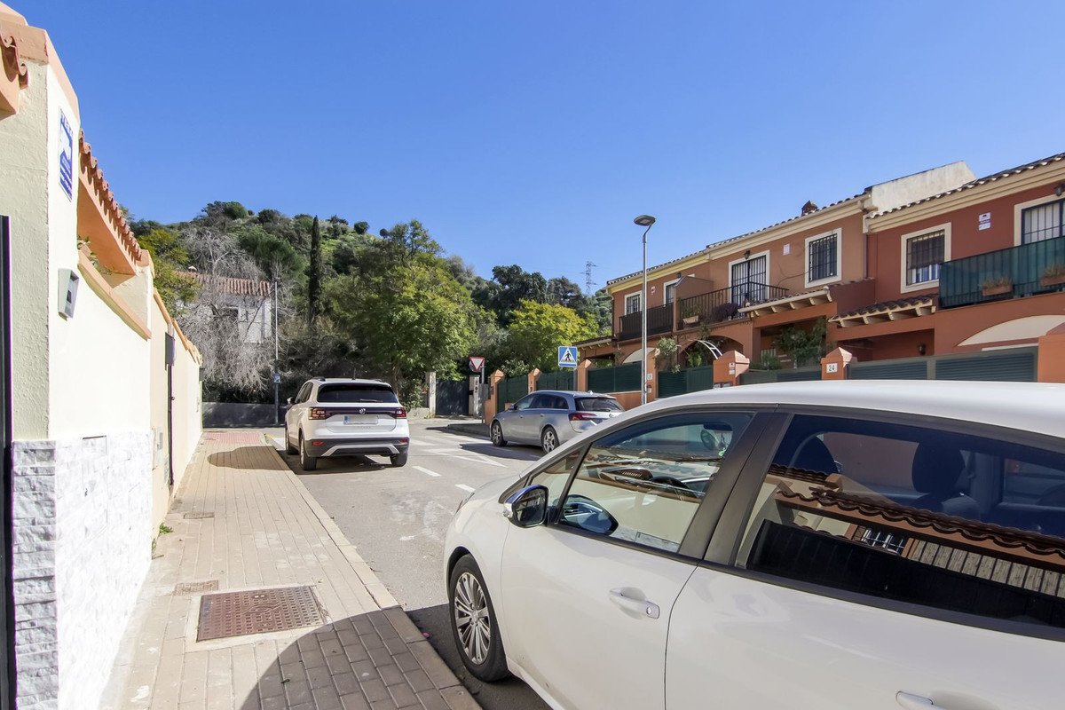 4 Bed Townhouse in Campanillas
