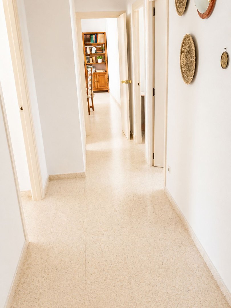 3 Bed Top Floor Apartment in Marbella