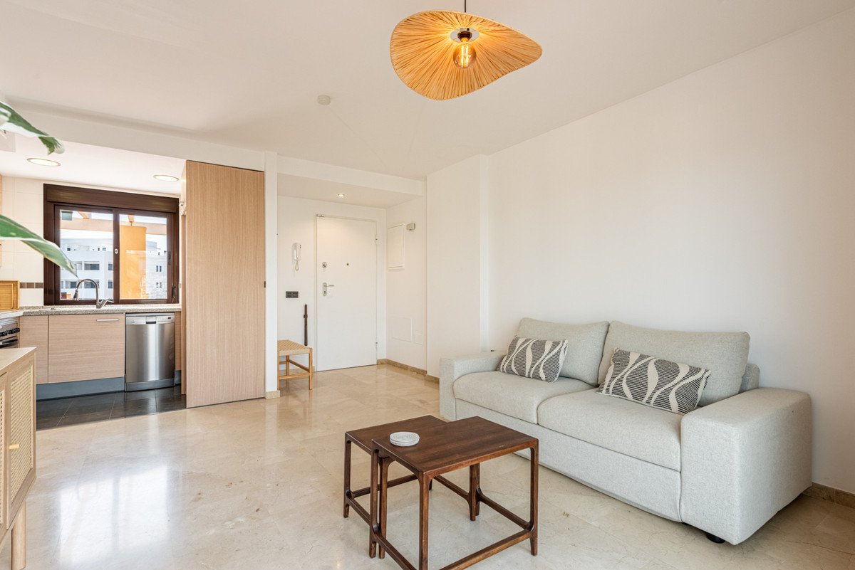 2 Bed Penthouse in Calanova Golf