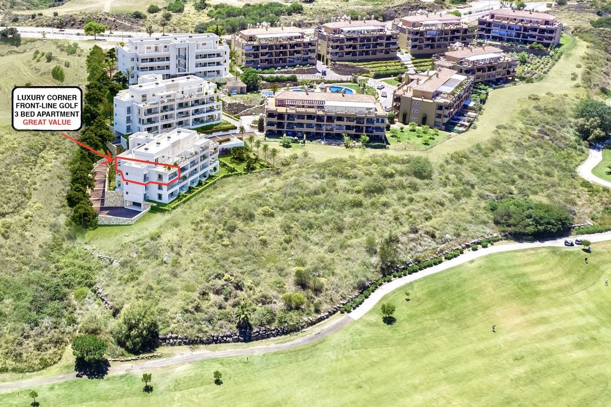 3 Bed Middle Floor Apartment in La Cala de Mijas