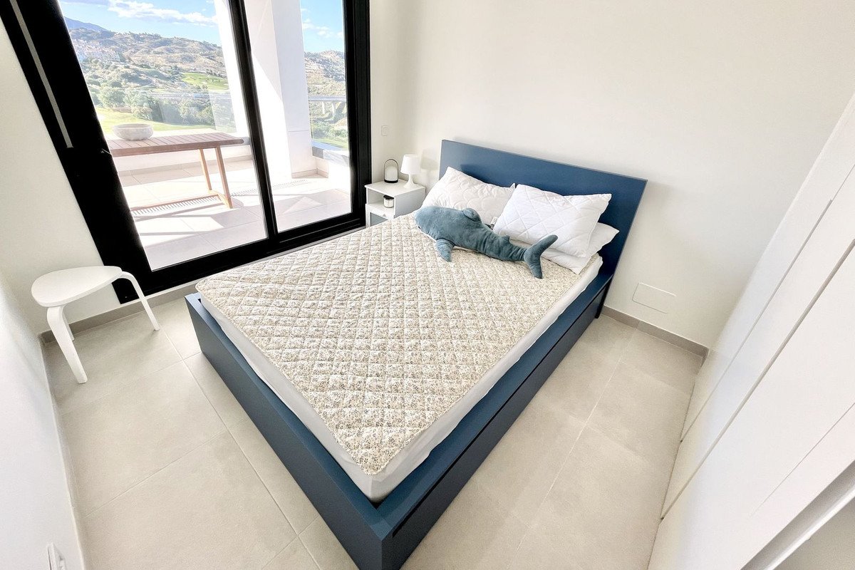 3 Bed Middle Floor Apartment in La Cala de Mijas