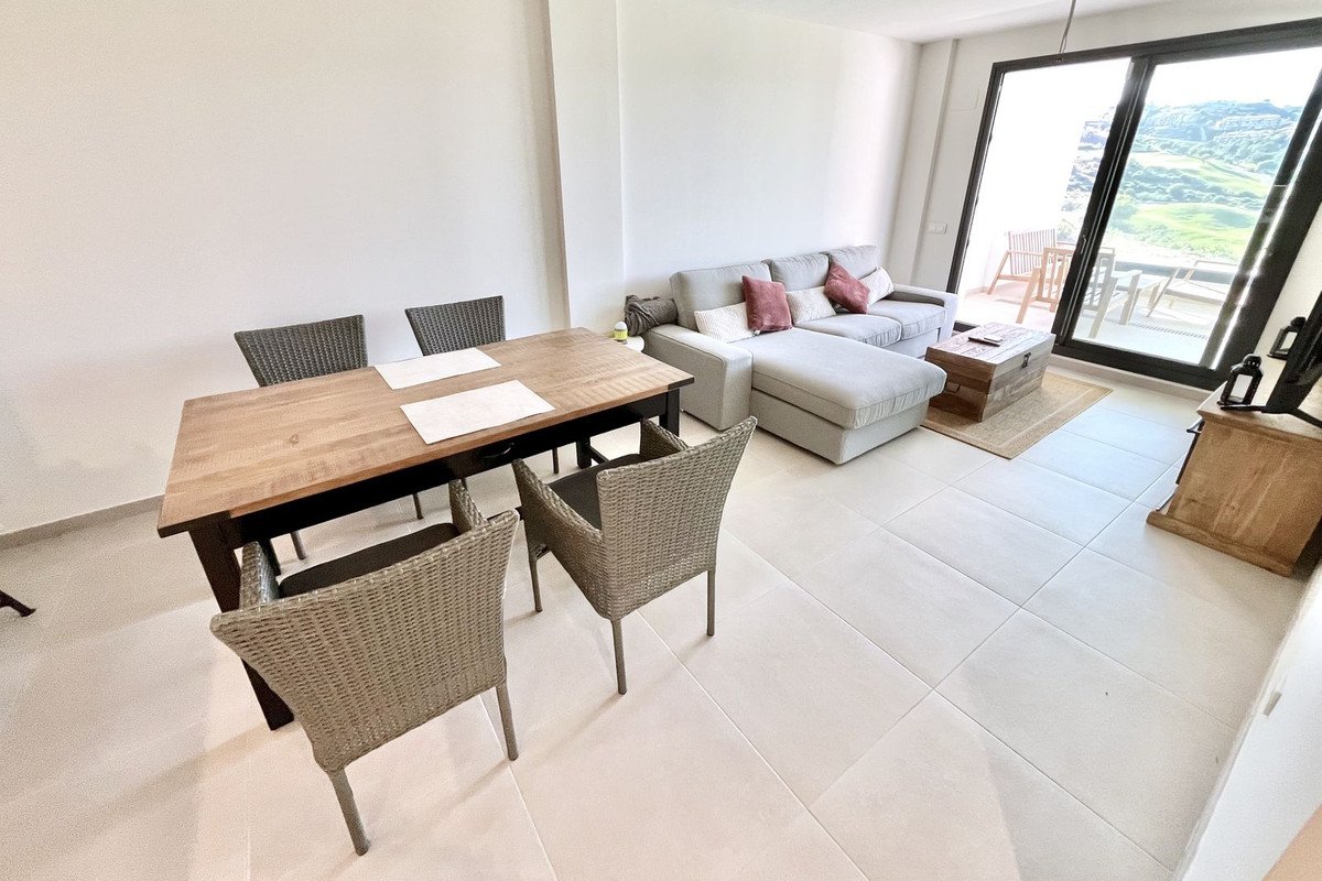 3 Bed Middle Floor Apartment in La Cala de Mijas