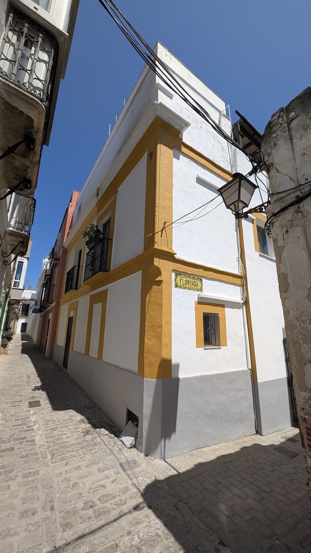 5 Bed City Palace in Tarifa