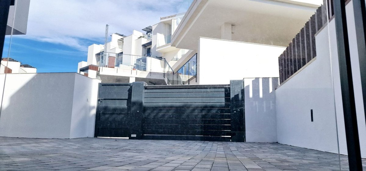 3 Bed Townhouse in Torrox