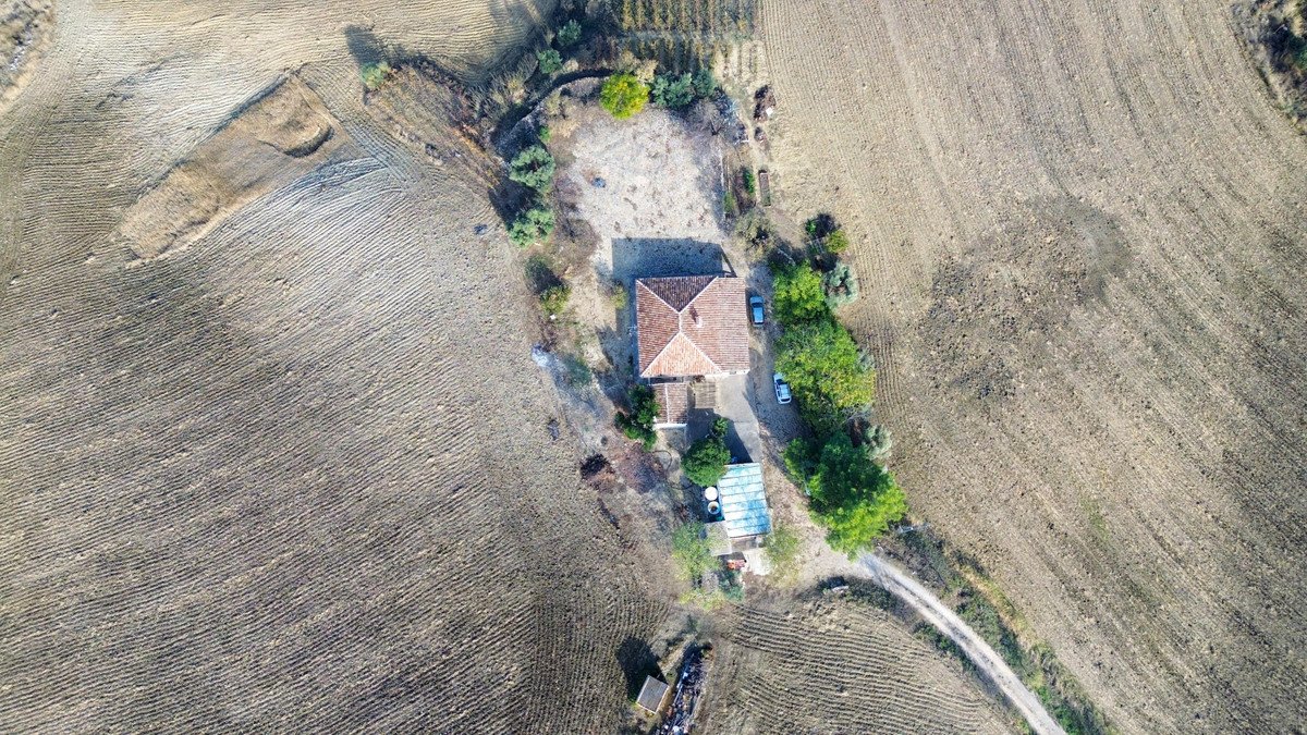 4 Bed Land in Ronda