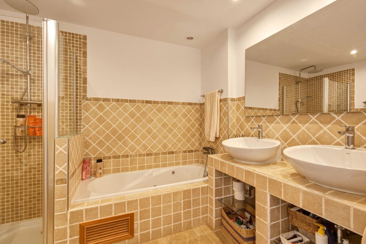 3 Bed Townhouse in Estepona