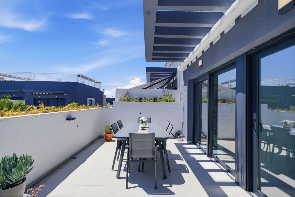 3 Bed Penthouse in Playa Flamenca