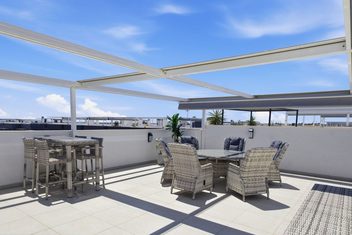 3 Bed Penthouse in Playa Flamenca