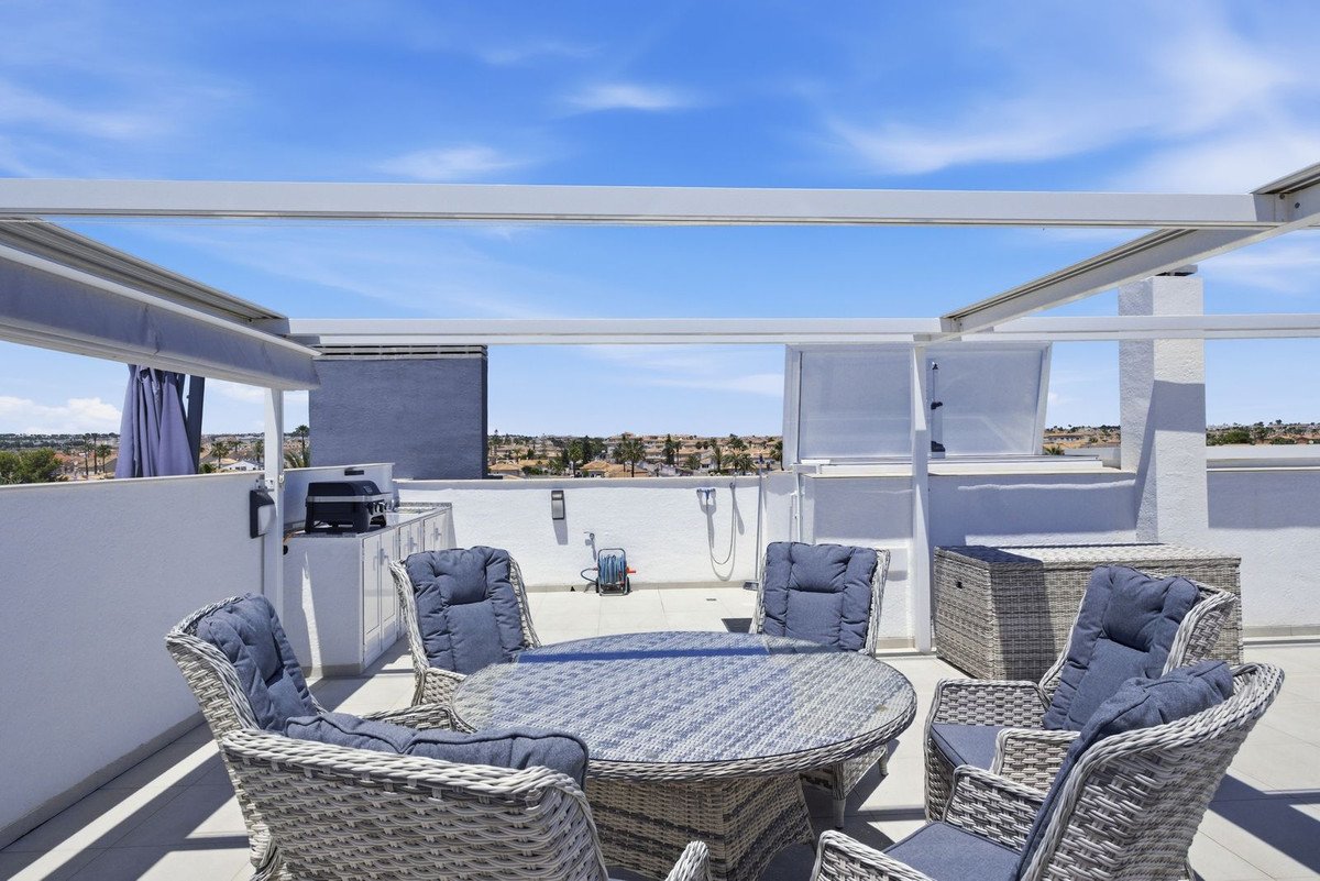 3 Bed Penthouse in Playa Flamenca
