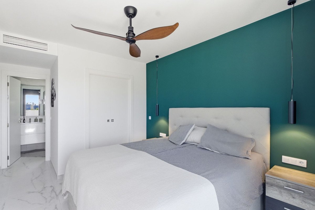 3 Bed Penthouse in Playa Flamenca