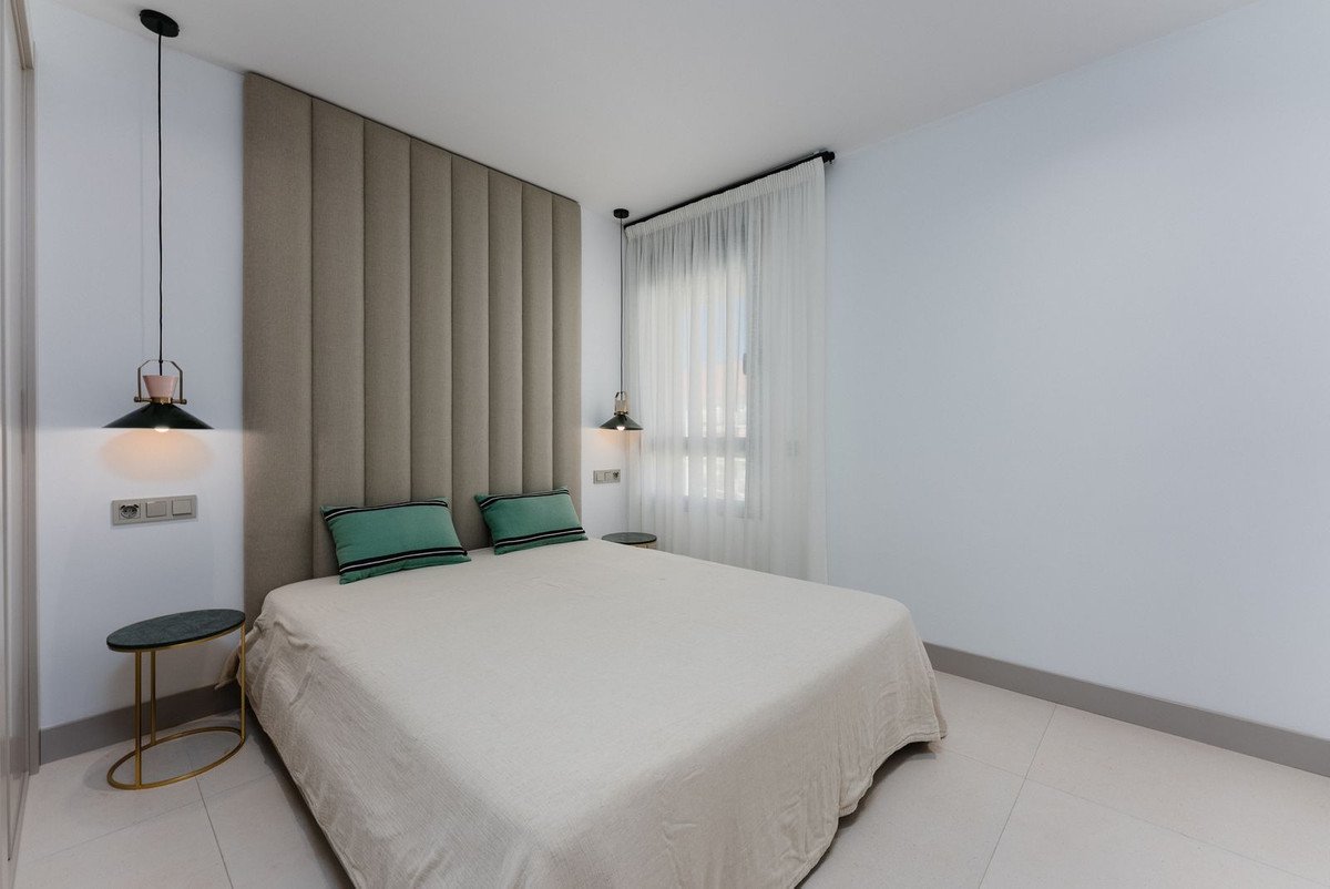 2 Bed Top Floor Apartment in Fuengirola