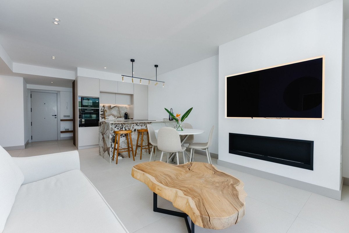 2 Bed Top Floor Apartment in Fuengirola