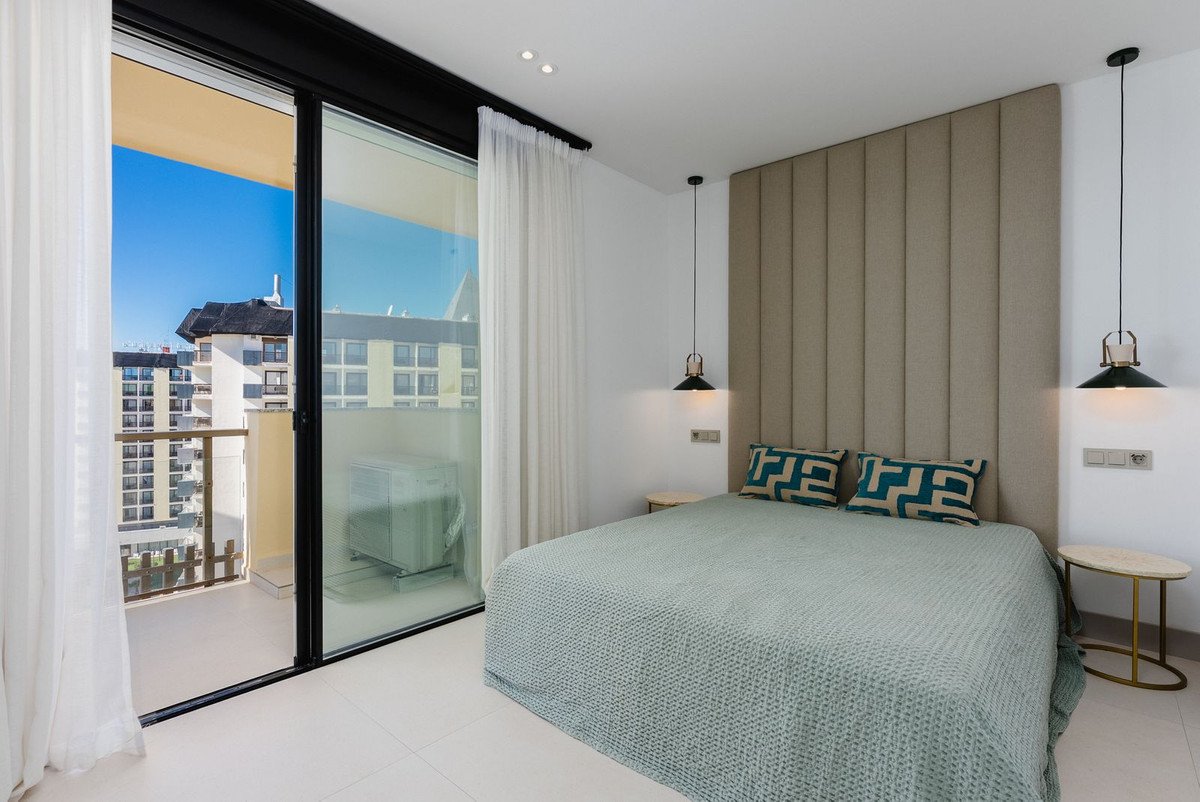 2 Bed Top Floor Apartment in Fuengirola