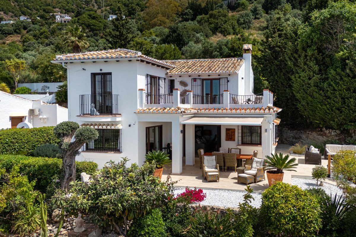 4 Bed Detached Villa in Mijas