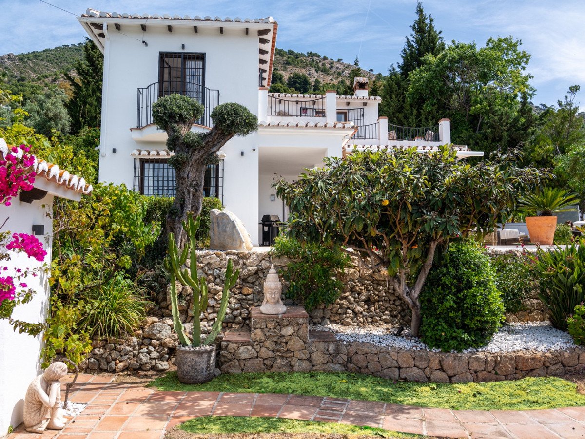 4 Bed Detached Villa in Mijas