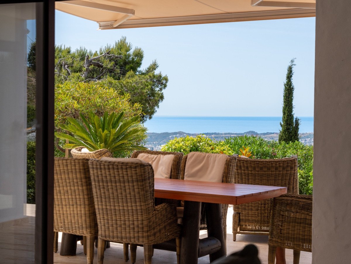 4 Bed Detached Villa in Mijas