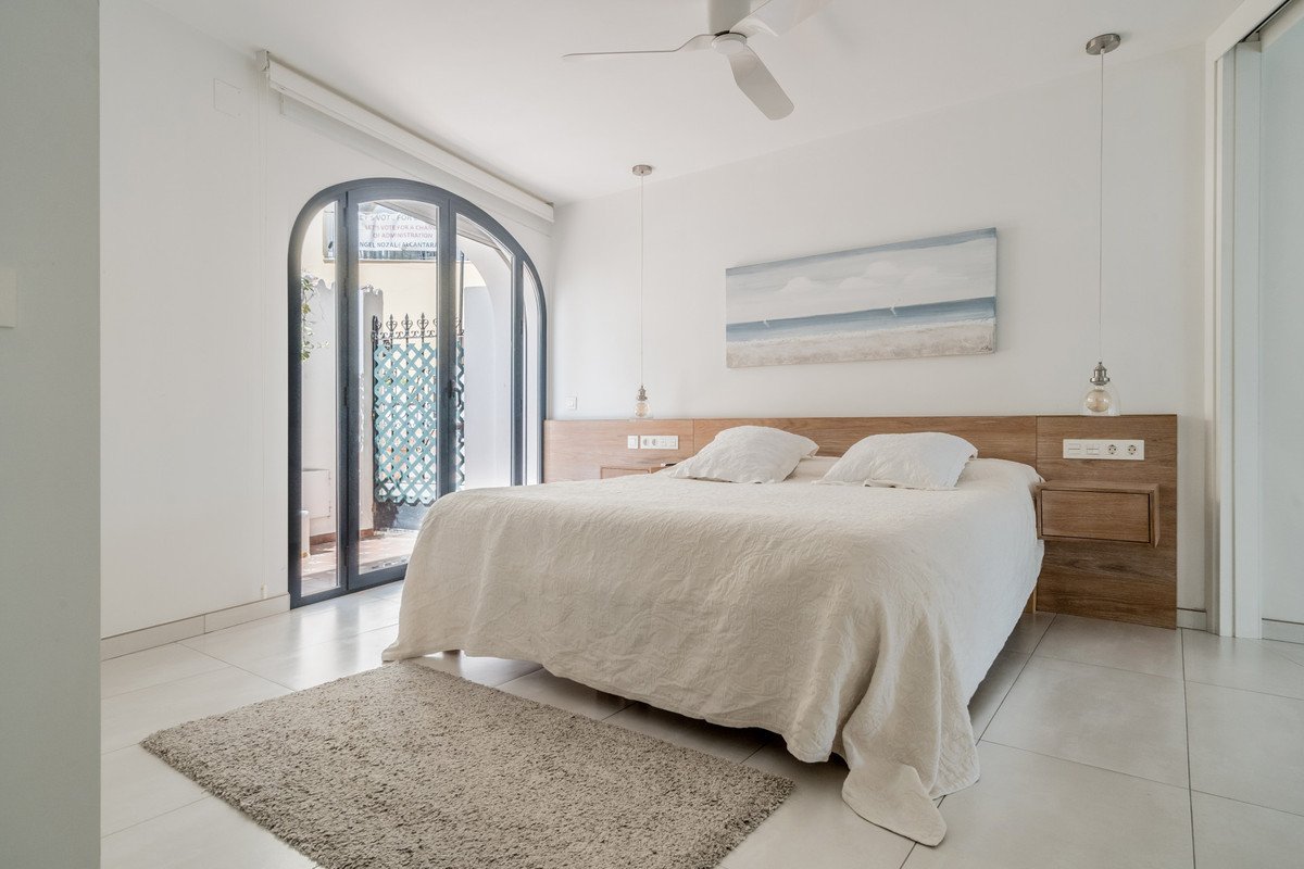 2 Bed Penthouse in Puerto de Cabopino