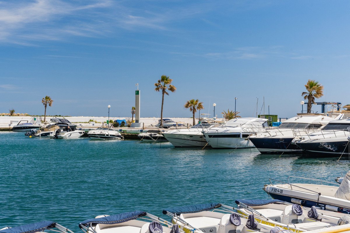 2 Bed Penthouse in Puerto de Cabopino