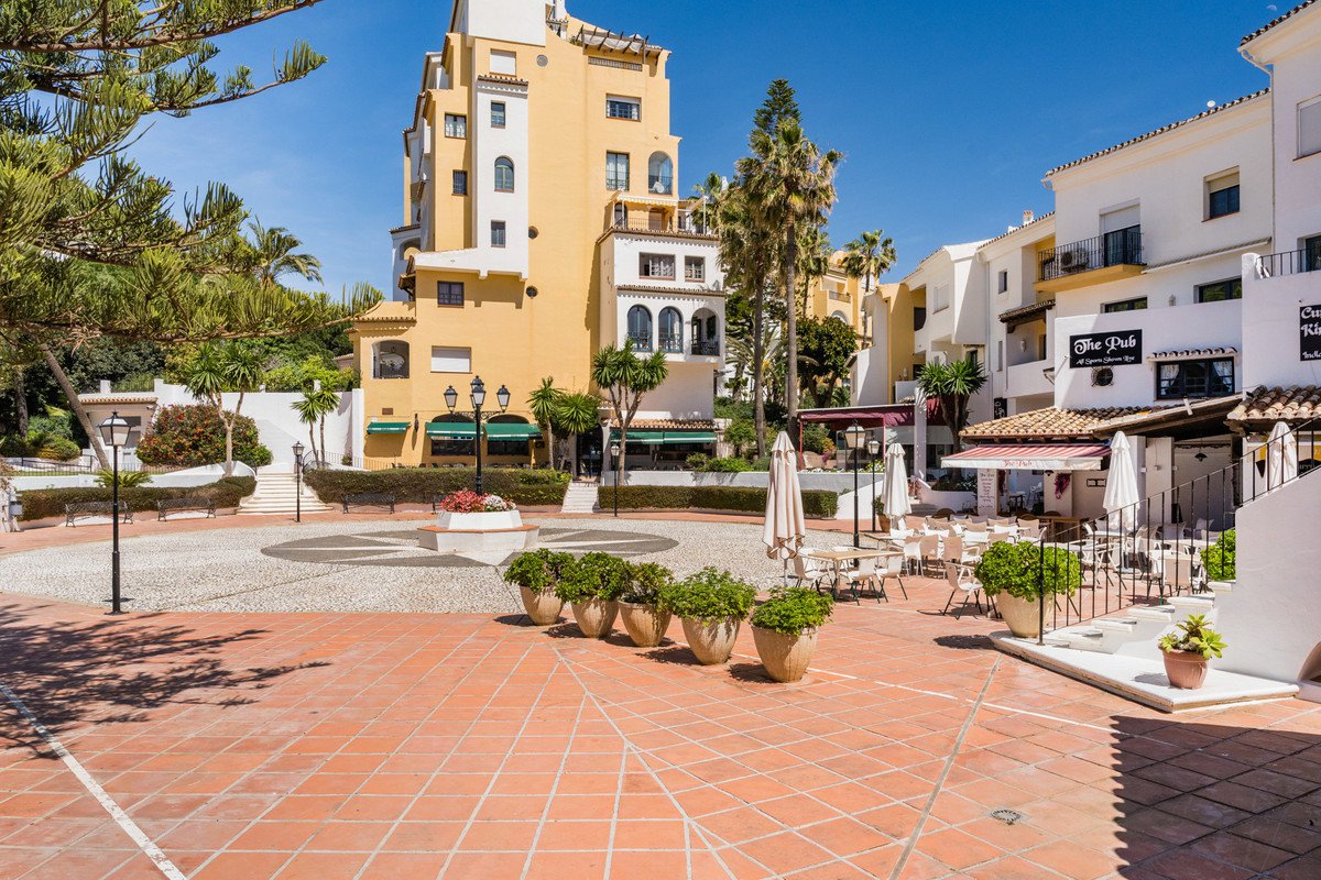 2 Bed Penthouse in Puerto de Cabopino