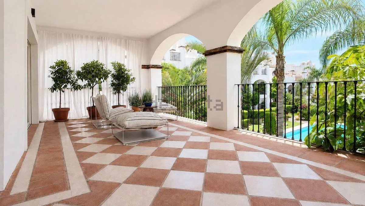 3 Bed Ground Floor Apartment in Nagüeles