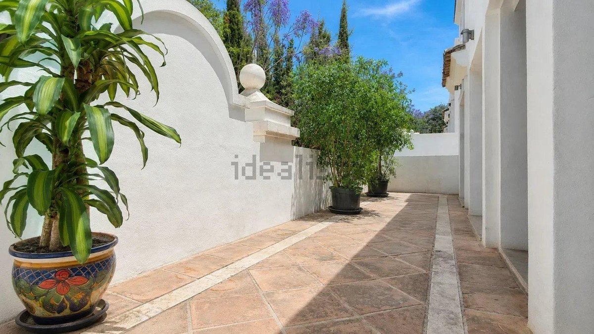 3 Bed Ground Floor Apartment in Nagüeles