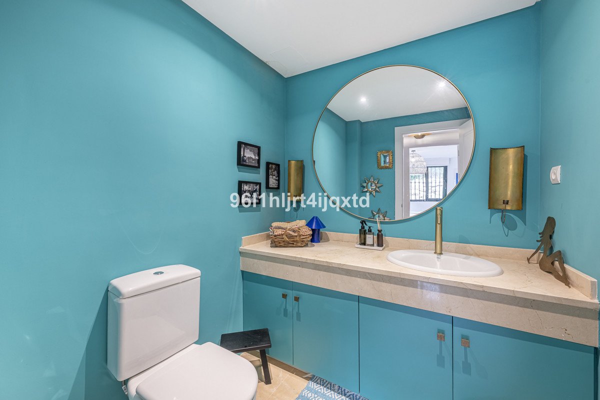 4 Bed Detached Villa in Sotogrande Alto